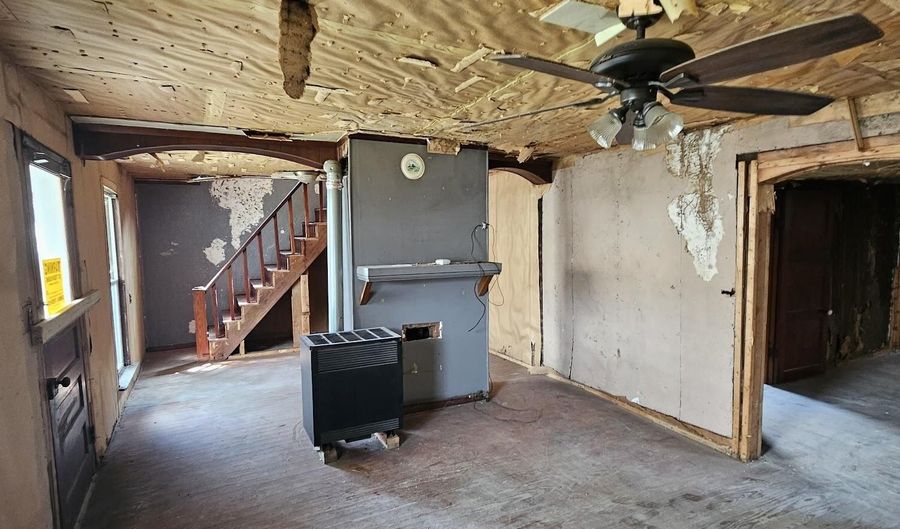 508 E 3rd St, Augusta, KY 41002 - 2 Beds, 1 Bath