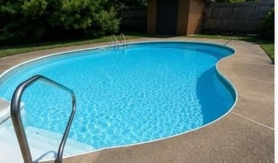 2 Wenscott Ln, North Providence, RI 02904 - 2 Beds, 2 Bath