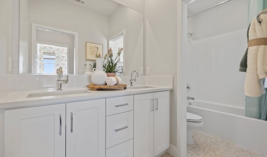 772 Edward Scholle Dr, Camarillo, CA 93010 - 4 Beds, 3 Bath