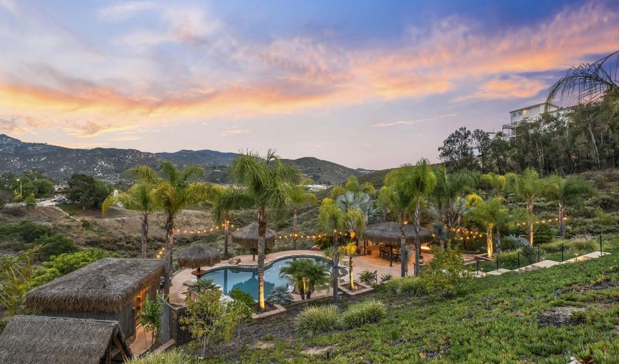1101 Sierra Linda, Escondido, CA 92025 - 5 Beds, 4 Bath