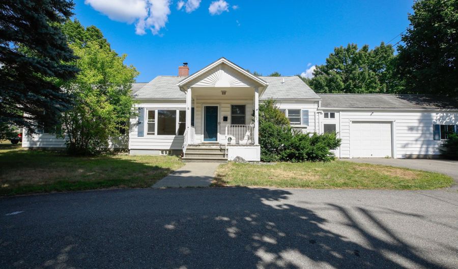 671 Essex St, Bangor, ME 04401 - 5 Beds, 4 Bath