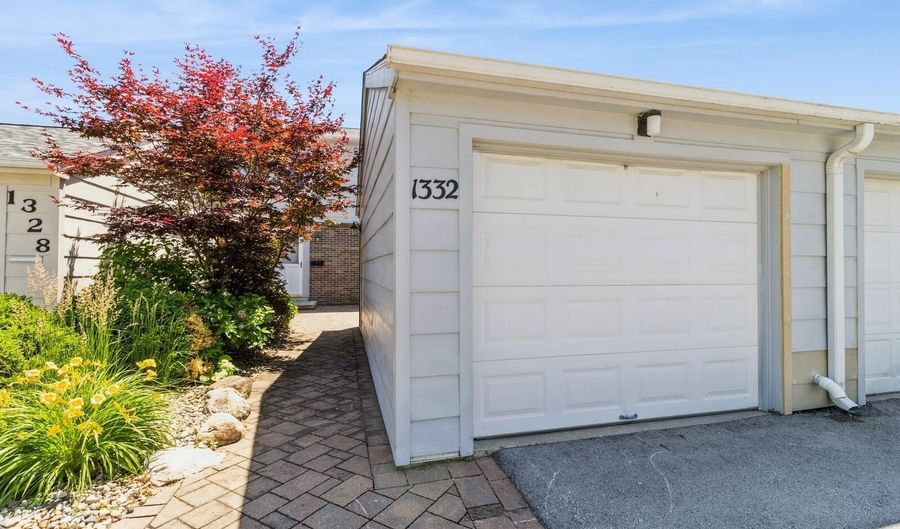 1332 Truman Pl, Ames, IA 50010 - 2 Beds, 2 Bath