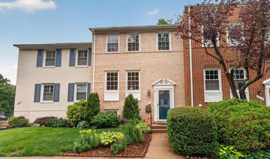 3352 BRECKENRIDGE Ct, Annandale, VA 22003 - 3 Beds, 3 Bath