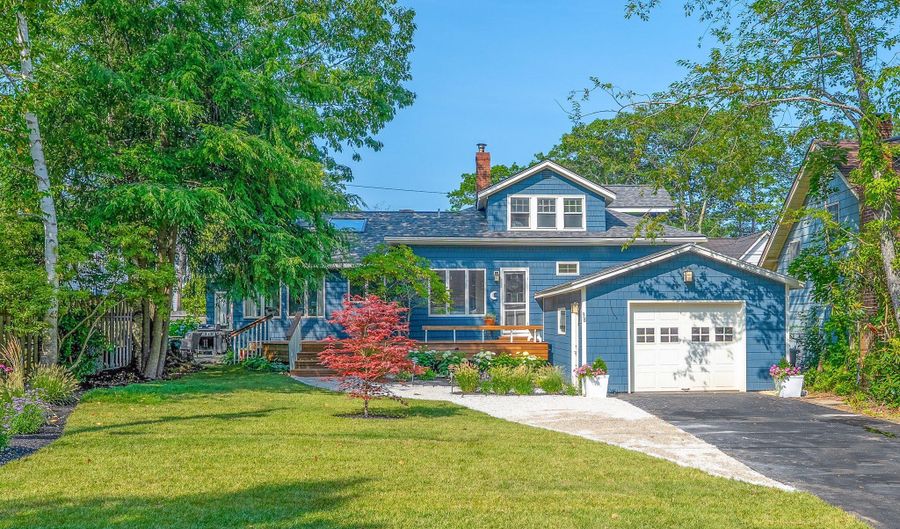 309 Foreside Rd, Falmouth, ME 04105 - 3 Beds, 3 Bath