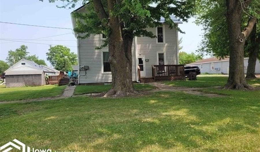 110 N College, Agency, IA 52530 - 4 Beds, 2 Bath