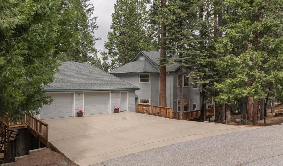 845 Honey Ct, Arnold, CA 95223 - 3 Beds, 4 Bath