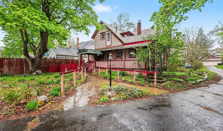 109 Crandall St, Albion, MI 49224 - 4 Beds, 2 Bath