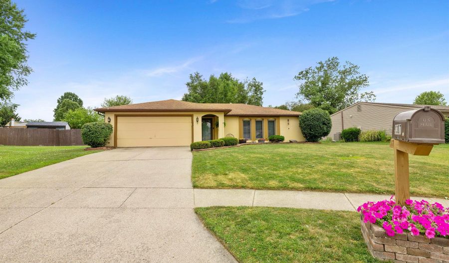 1307 Walker Ct, Auburn, IN 46706 - 3 Beds, 2 Bath