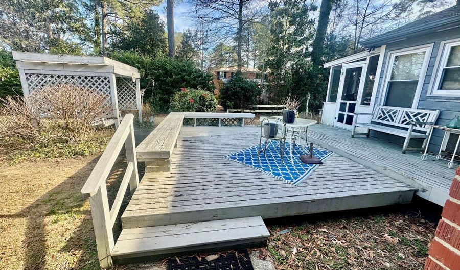 605 S Pembroke Ave, Ahoskie, NC 27910 - 3 Beds, 2 Bath