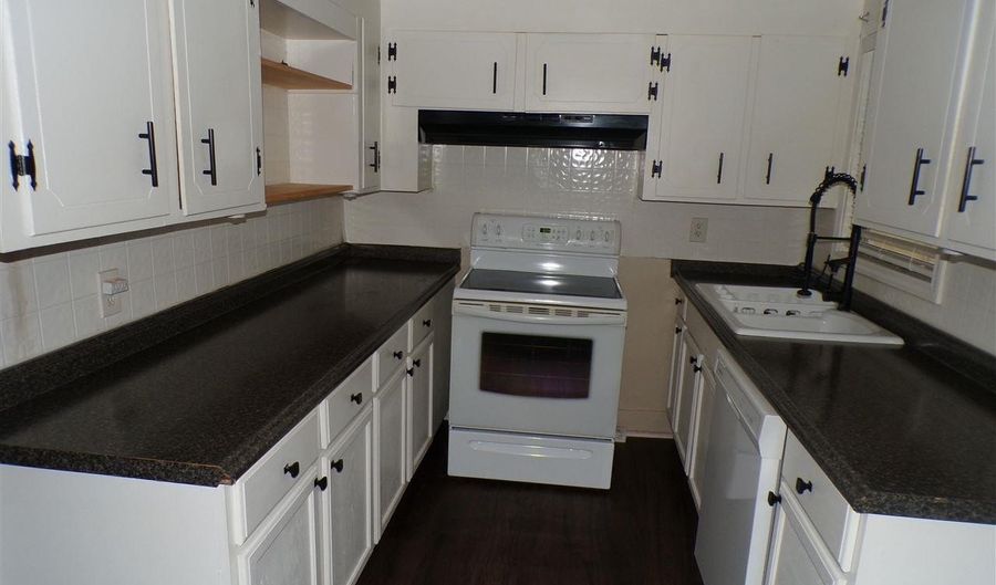 170 Bethune Hwy, Bishopville, SC 29010 - 3 Beds, 1 Bath