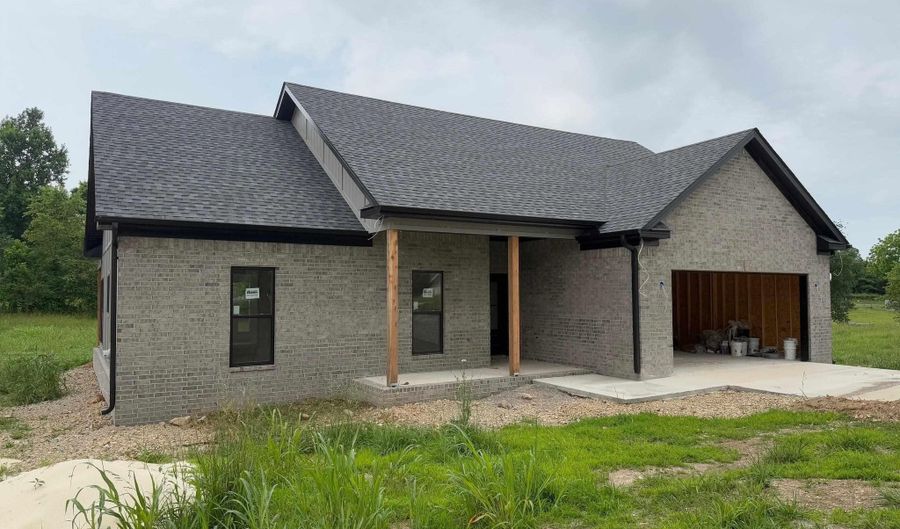 28 SISNEY Dr, Ash Flat, AR 72513 - 3 Beds, 2 Bath