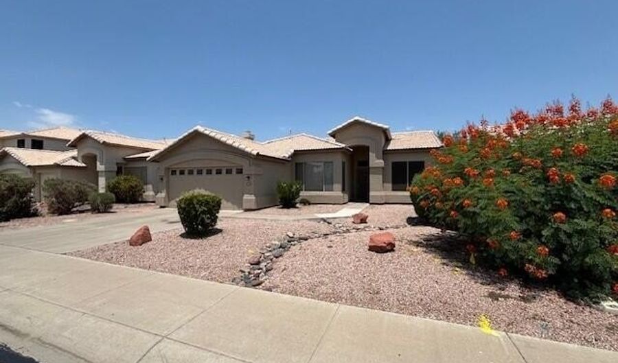 2162 W DUBLIN Ln, Chandler, AZ 85224 - 3 Beds, 2 Bath