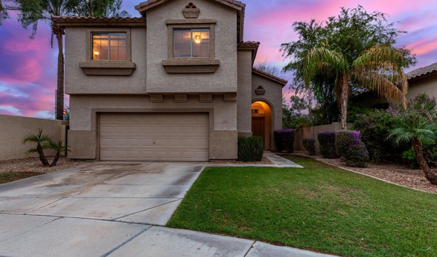 974 W DESERT BROOM Ct, Chandler, AZ 85248 - 4 Beds, 4 Bath