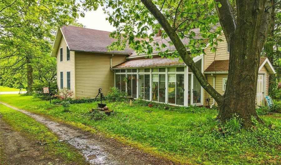 3912 Austinburg Rd, Ashtabula, OH 44004 - 4 Beds, 1 Bath