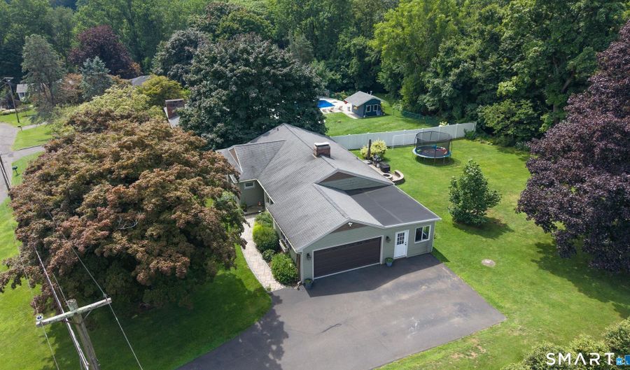 3 S Meadow Dr, Danbury, CT 06811 - 3 Beds, 3 Bath