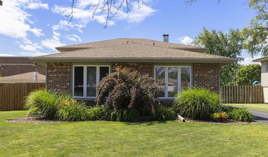 3835 W 121st Pl, Alsip, IL 60803 - 3 Beds, 2 Bath