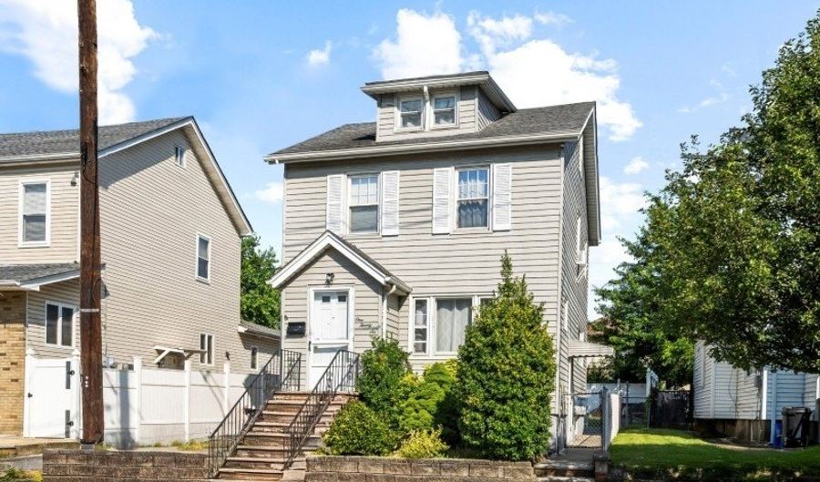 126 Garden Ave, Belleville, NJ 07109 - 3 Beds, 2 Bath