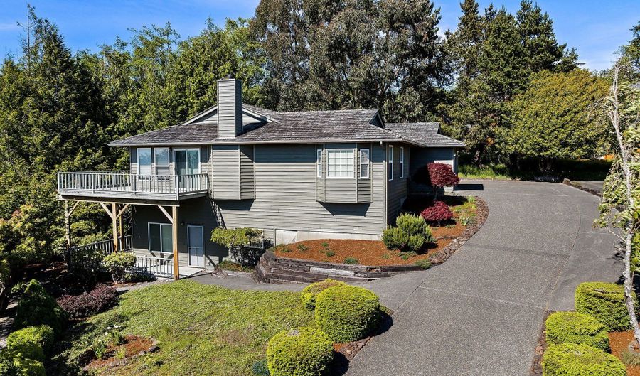 285 WALDORF Pl, Astoria, OR 97103 - 5 Beds, 3 Bath