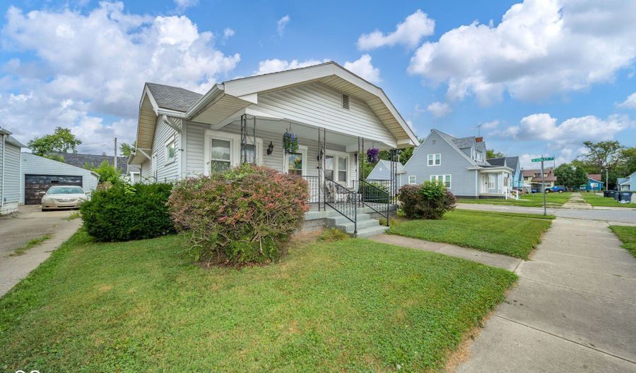 826 E 31st St, Anderson, IN 46016 - 2 Beds, 1 Bath