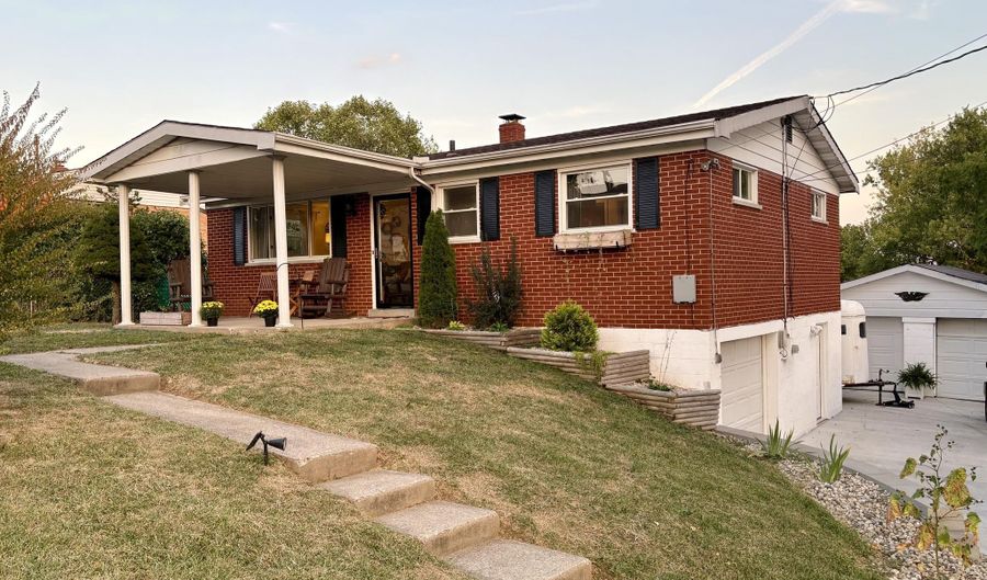 9039 Oak Ln, Alexandria, KY 41001 - 4 Beds, 1 Bath