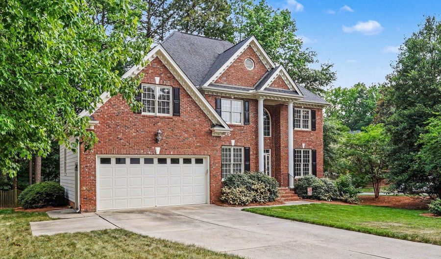 405 Chanticlair Dr, Apex, NC 27502 - 4 Beds, 3 Bath