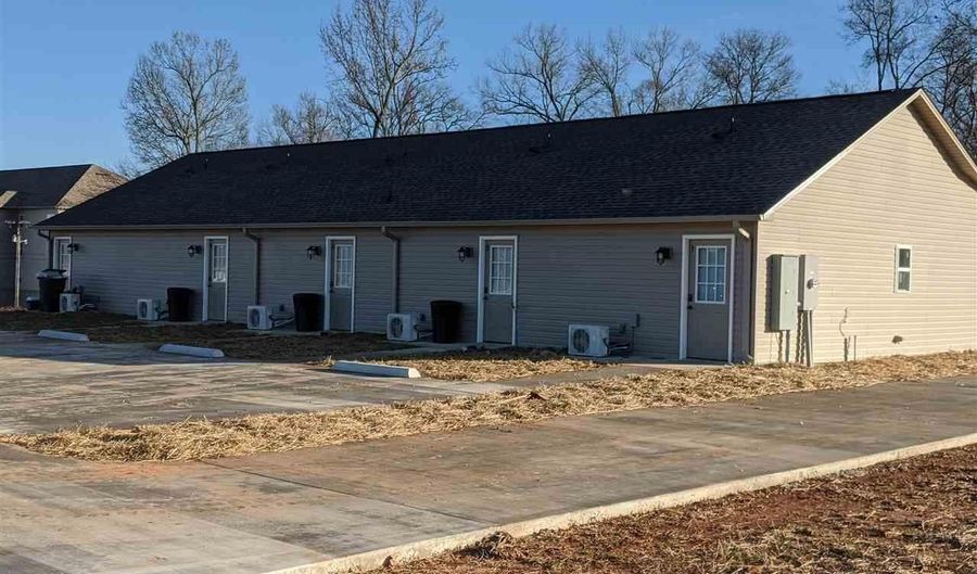 5513 Bay Village Dr 4, Athens, AL 35611 - 1 Beds, 1 Bath
