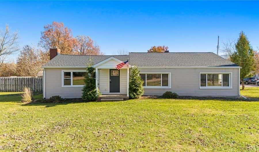 1301 N Main St, Amherst, OH 44001 - 4 Beds, 2 Bath