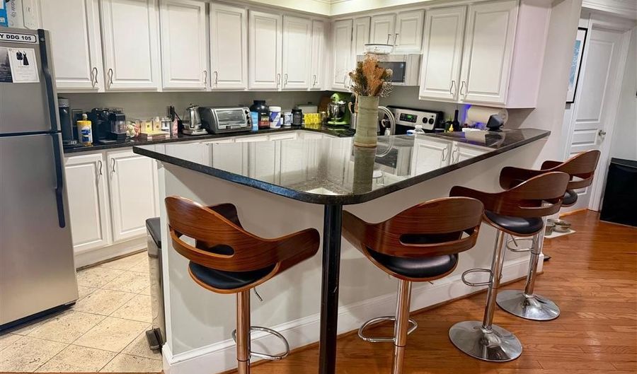 521 FLORIDA Ave NW 1, Washington, DC 20001 - 2 Beds, 2 Bath