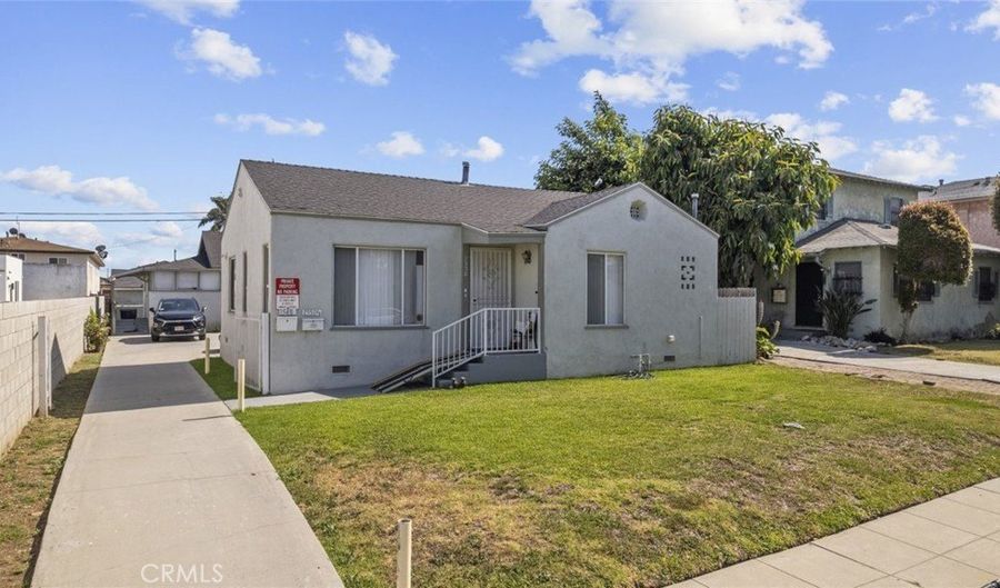 1548 W 84th St, Los Angeles, CA 90047 - 5 Beds, 3 Bath