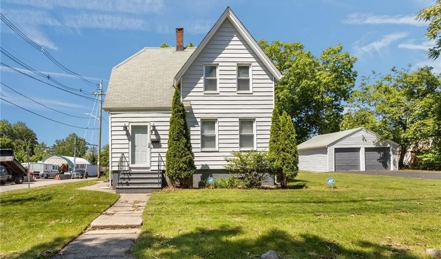 9 Gardner Ave, Cranston, RI 02910 - 3 Beds, 1 Bath
