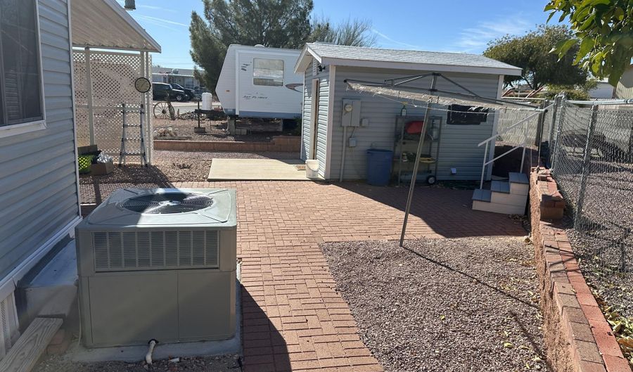 21284 W IRON EAGLE Dr .347, Congress, AZ 85332 - 1 Beds, 1 Bath
