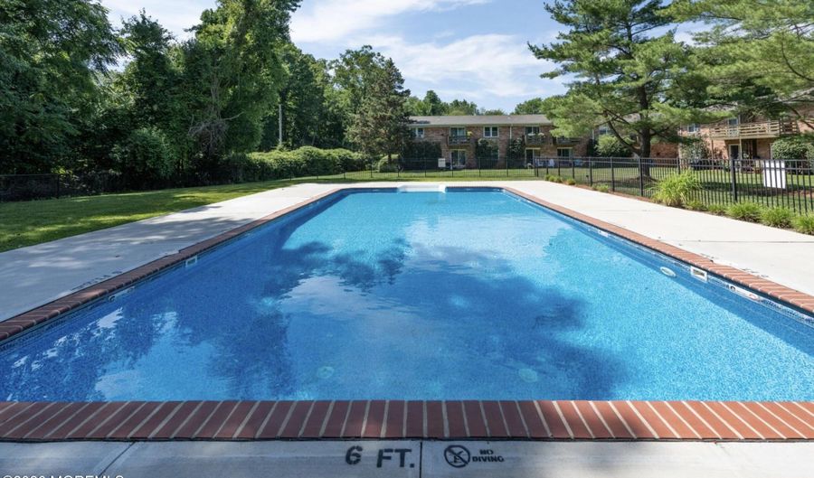 96 East Ave 33, Atlantic Highlands, NJ 07716 - 1 Beds, 1 Bath