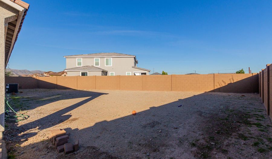 24133 W GIBSON Ln, Buckeye, AZ 85326 - 3 Beds, 2 Bath