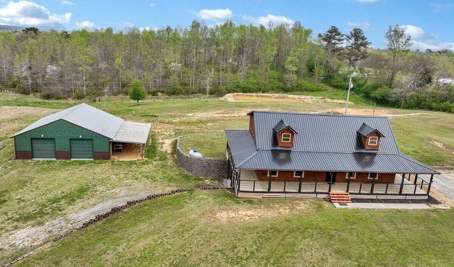 196 COUNTY ROAD 3706, Addison, AL 35540 - 3 Beds, 4 Bath