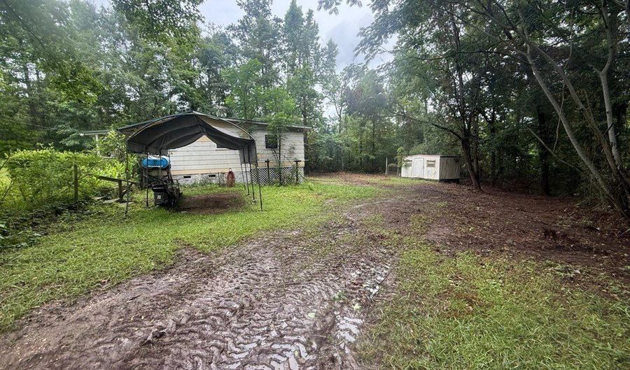 220 Presley Dr, Abbeville, AL 36310 - 2 Beds, 2 Bath