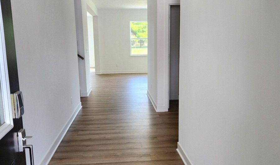 7550 Allesley Dr, Avon, IN 46123 - 5 Beds, 3 Bath