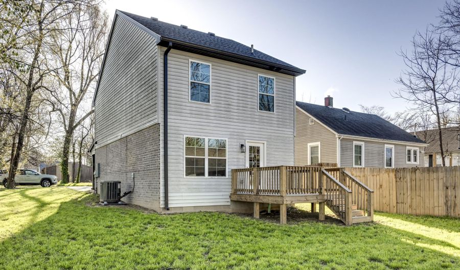114 N Elm Grove Ave, Bardstown, KY 40004 - 3 Beds, 3 Bath