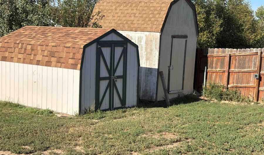 1106 ASHFORD Dr, Cheyenne, WY 82007 - 4 Beds, 2 Bath