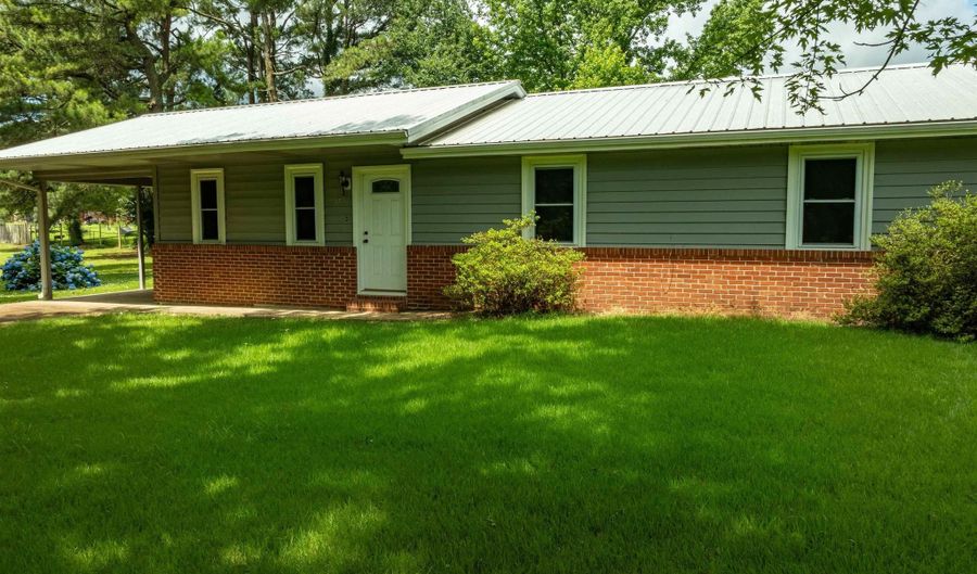 85 Holly Hills Rd, Batesville, AR 72501 - 3 Beds, 2 Bath