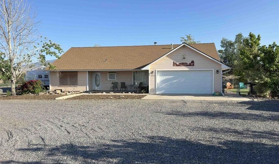 20465 Iris Rd, Austin, CO 81410 - 3 Beds, 2 Bath