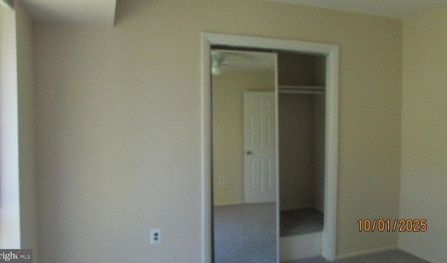 5206 NEWTON St 202, Bladensburg, MD 20710 - 3 Beds, 1 Bath