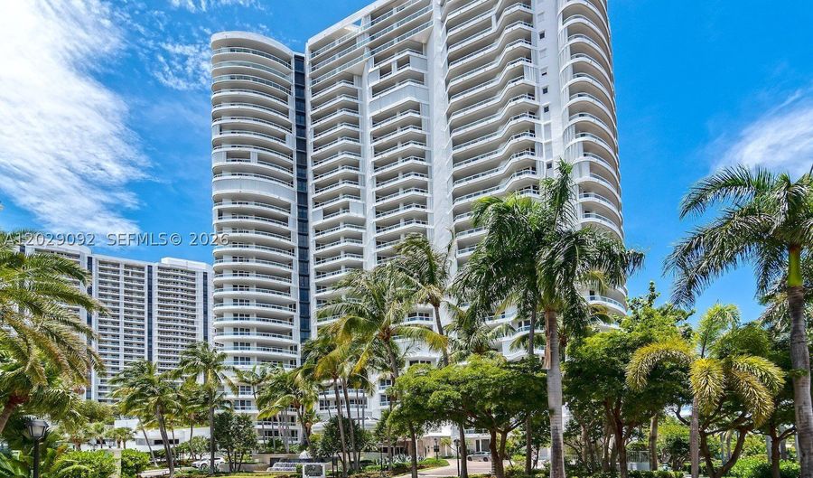 21050 NE 38th Ave 305, Aventura, FL 33180 - 4 Beds, 5 Bath