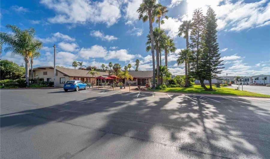 96 Pheasant Ln, Oceanside, CA 92057 - 2 Beds, 2 Bath