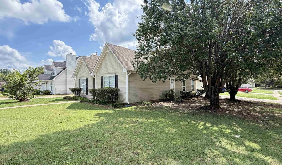 101 CAMBRIDGE POINTE Cir, Alabaster, AL 35007 - 3 Beds, 2 Bath