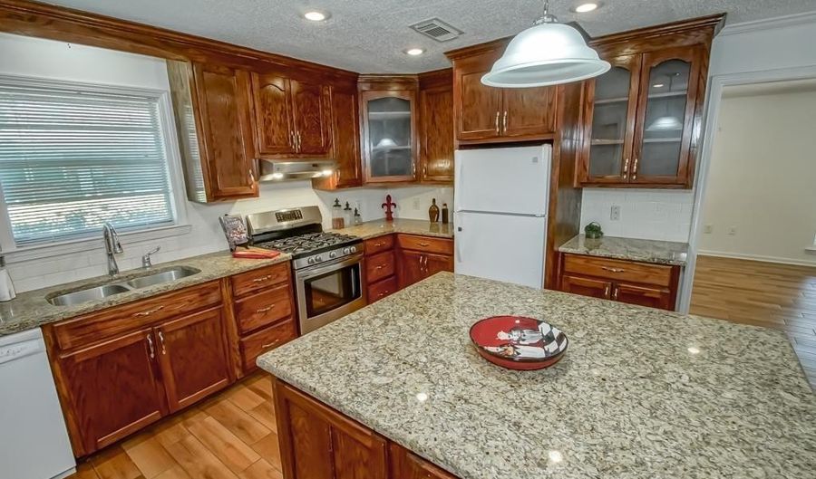 12683 Sherbrook, Baton Rouge, LA 70815 - 4 Beds, 2 Bath