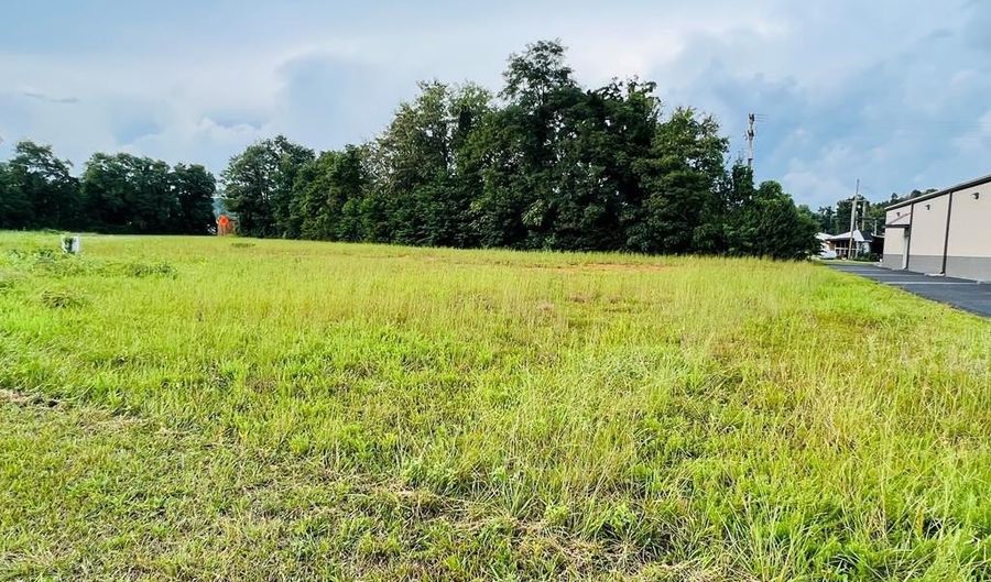 1 4 AC Maple St, Albany, KY 42602 - 0 Beds, 0 Bath