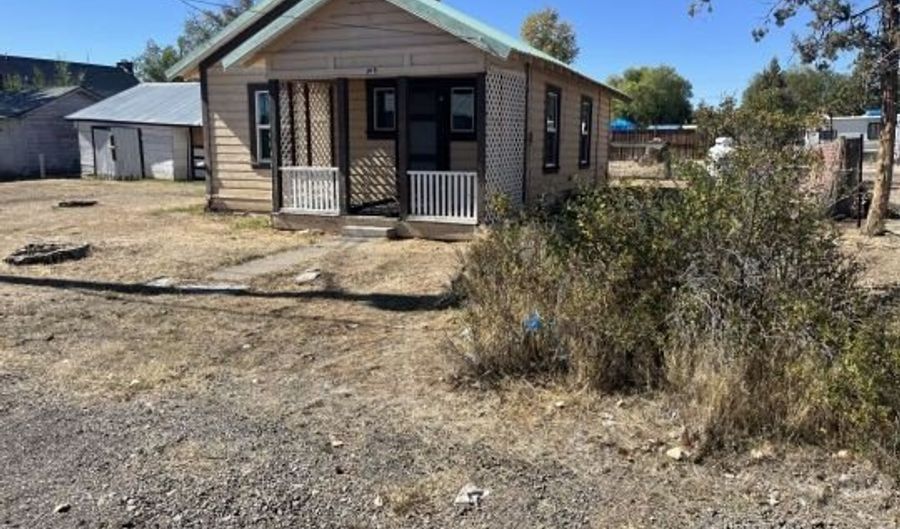 305 N. Rine St PO Box, Alturas, CA 96101 - 1 Beds, 1 Bath