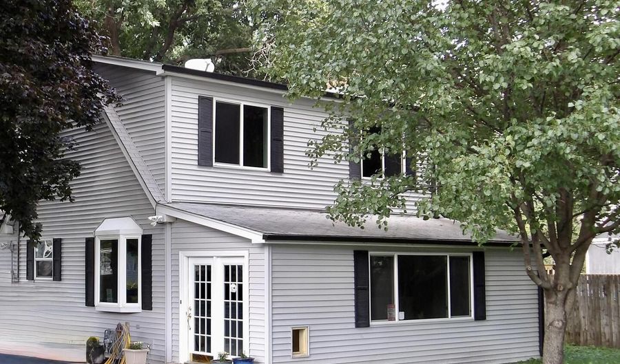 25076 W Edgar Ave, Antioch, IL 60002 - 3 Beds, 2 Bath