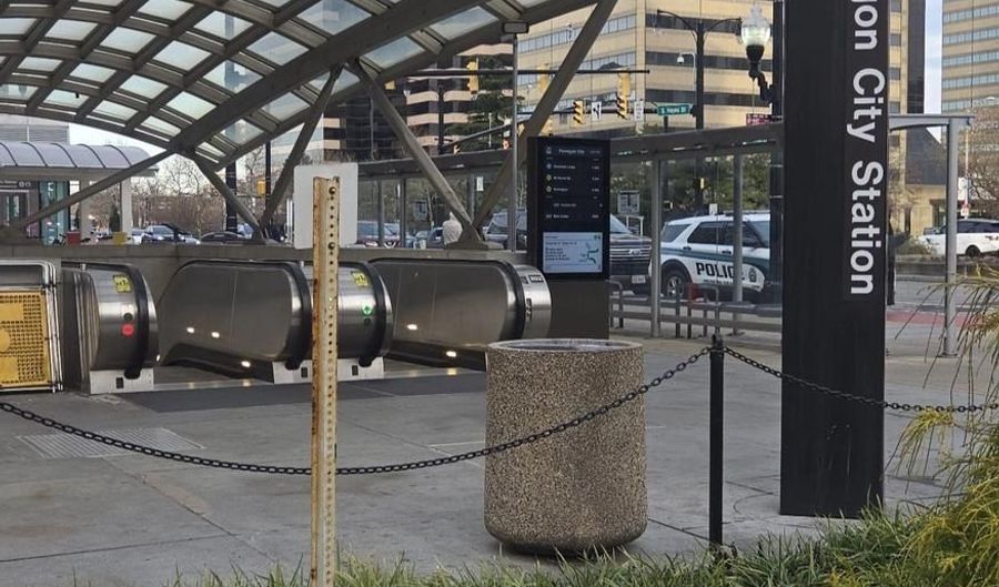 1200 S ARLINGTON RIDGE Rd 403, Arlington, VA 22202 - 1 Beds, 1 Bath