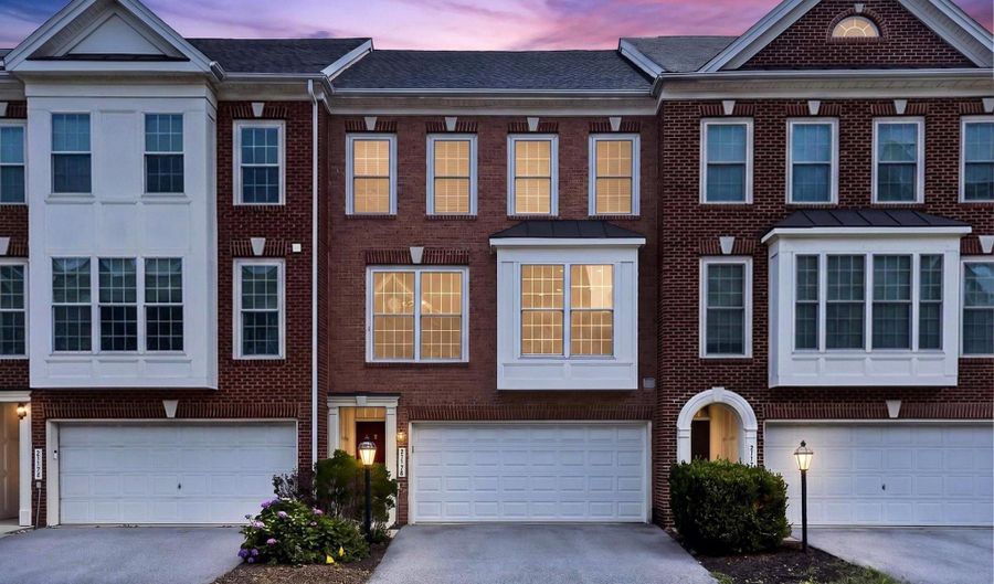 21776 LADYSLIPPER Sq, Ashburn, VA 20147 - 3 Beds, 4 Bath